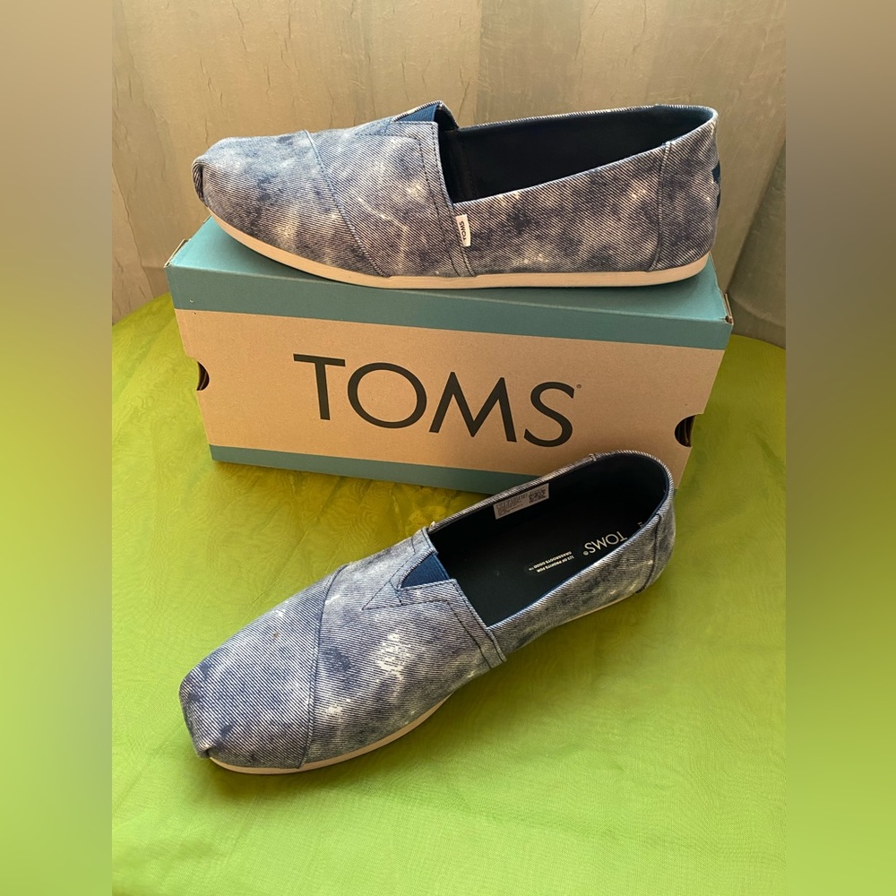 TOM’S Alpargata Navy Distressed washed canvas shoes